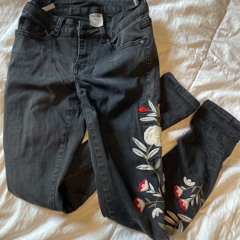 Floral embroidered jeans